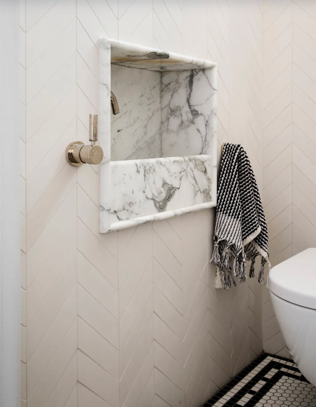 Potts Point Apartment by Kirsten Stanisich