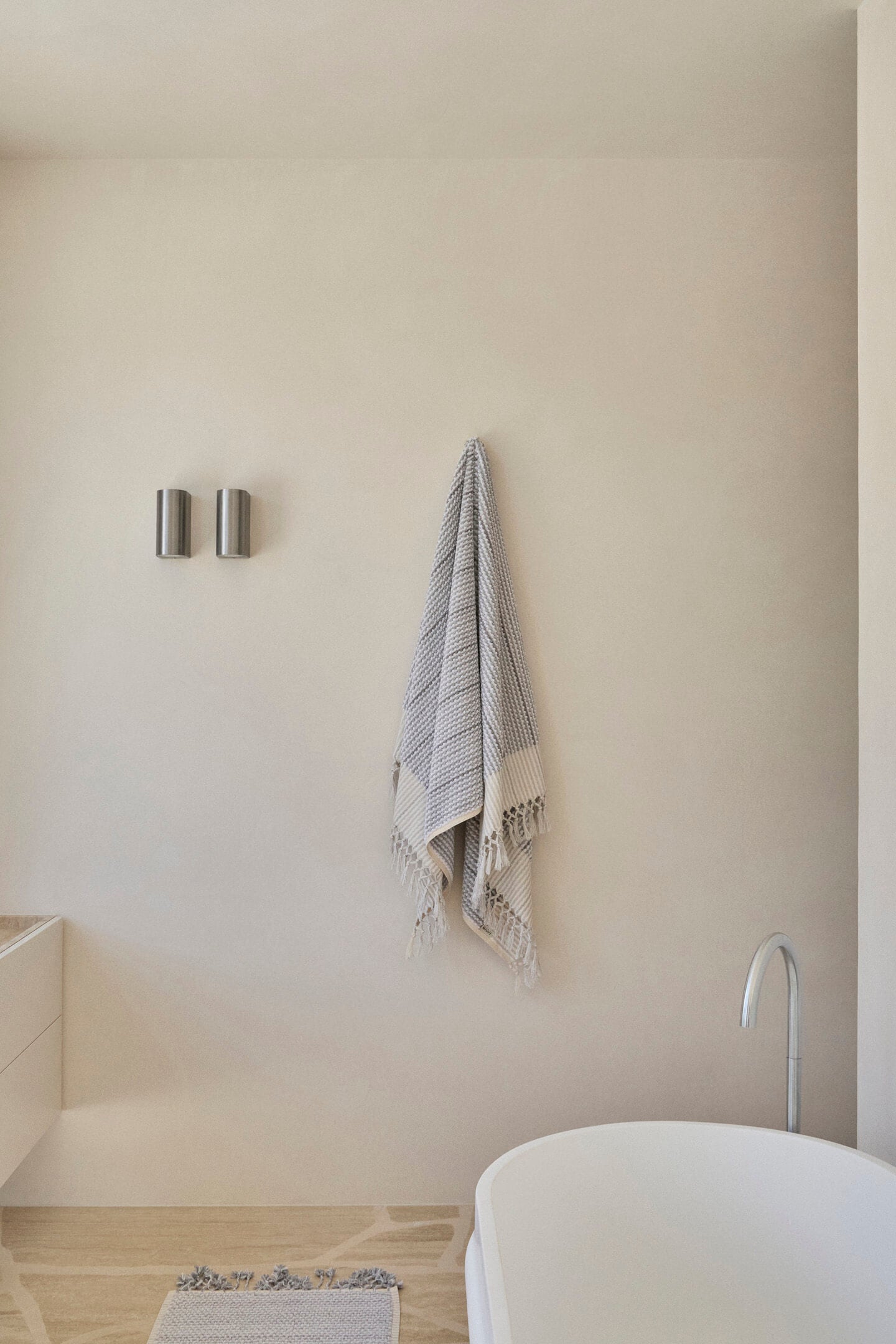 Grey & White Wave Bath Towel - Standard
