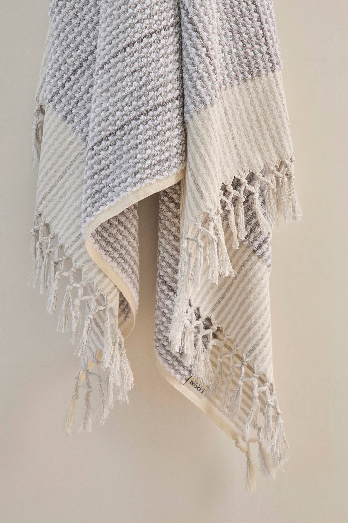 Grey & White Wave Bath Towel - Standard