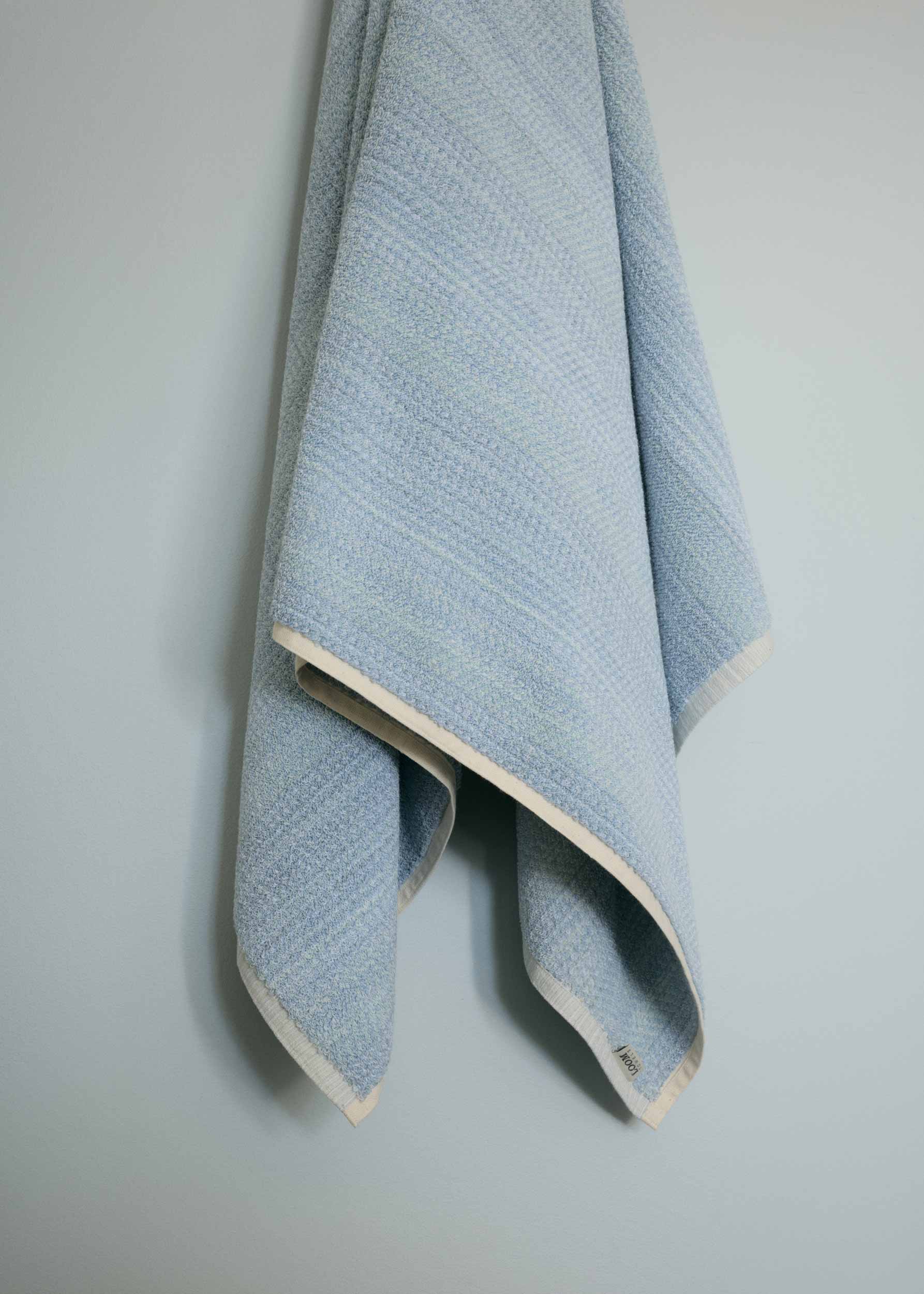 Azure-Mist Mélange Bath Towel - Standard