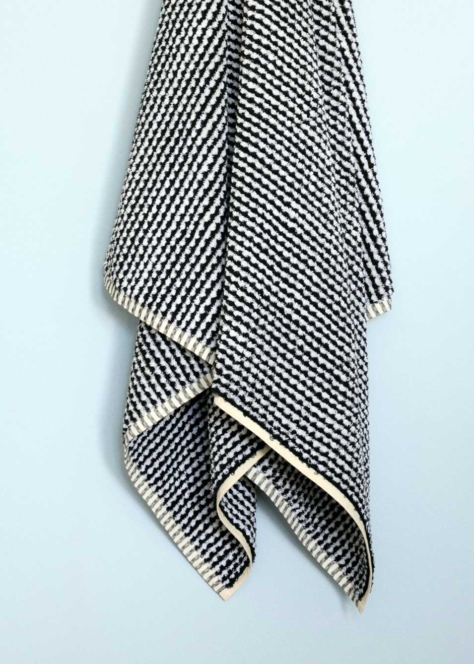 Loom Black & White Wave Bath Towel - Organic Cotton