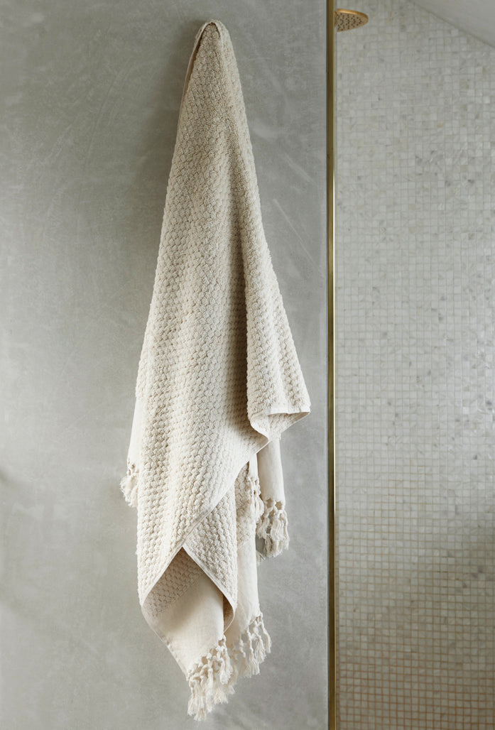Ecru Dot Bath Towel - Standard PREORDER